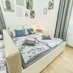 Washington-3 By Interhome *