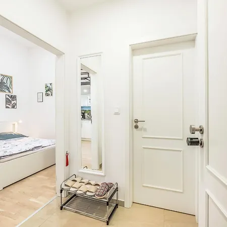 Washington-3 By Interhome Lejlighed Prag