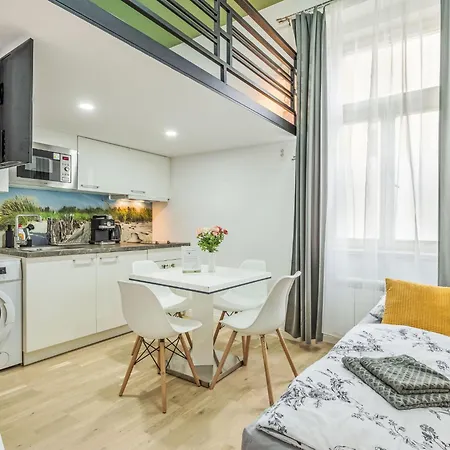 Washington-3 By Interhome Apartament Praga